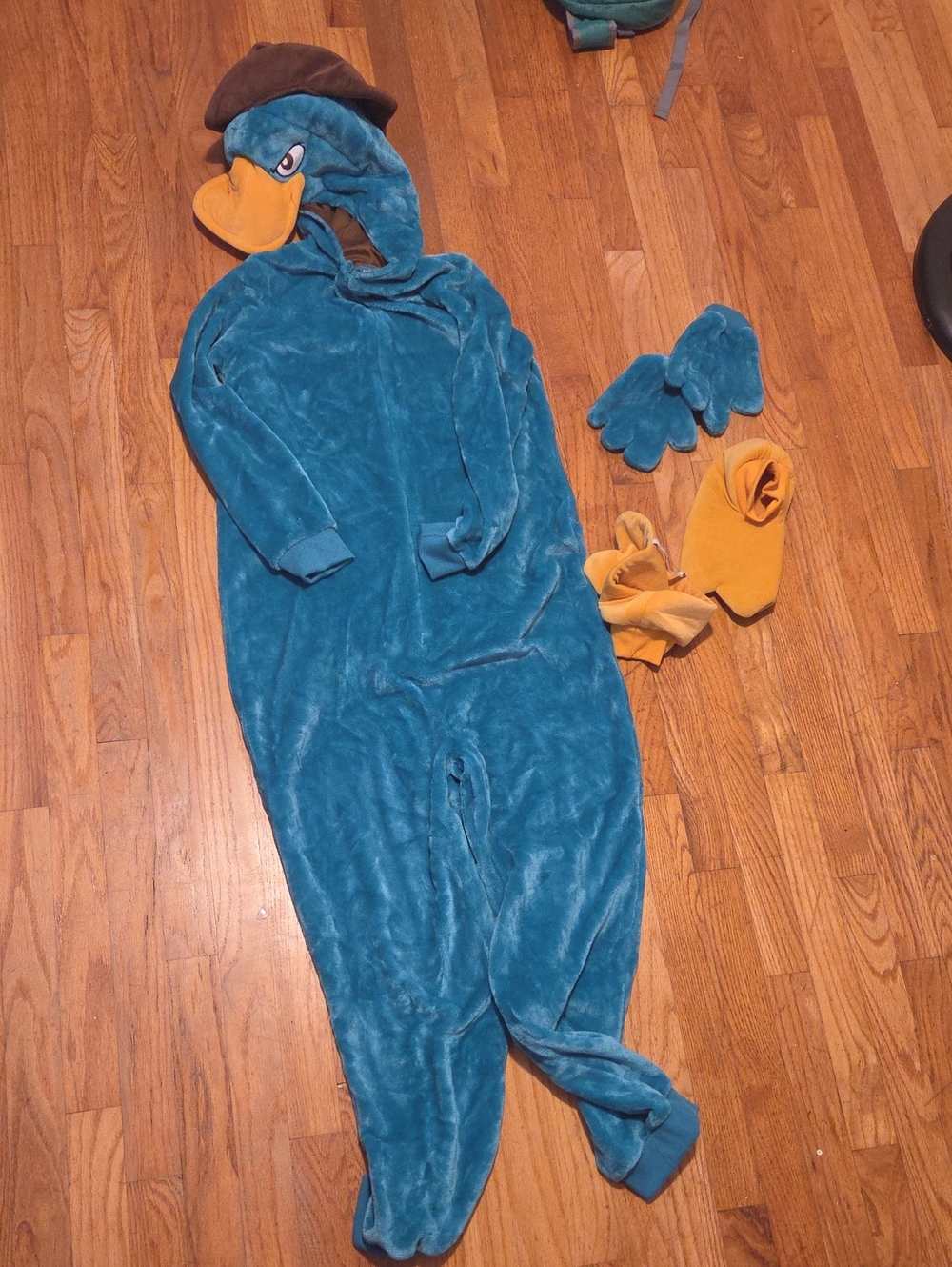Halloween Costume Perry the Platypus Kid LARGE - Picture 3 of 10